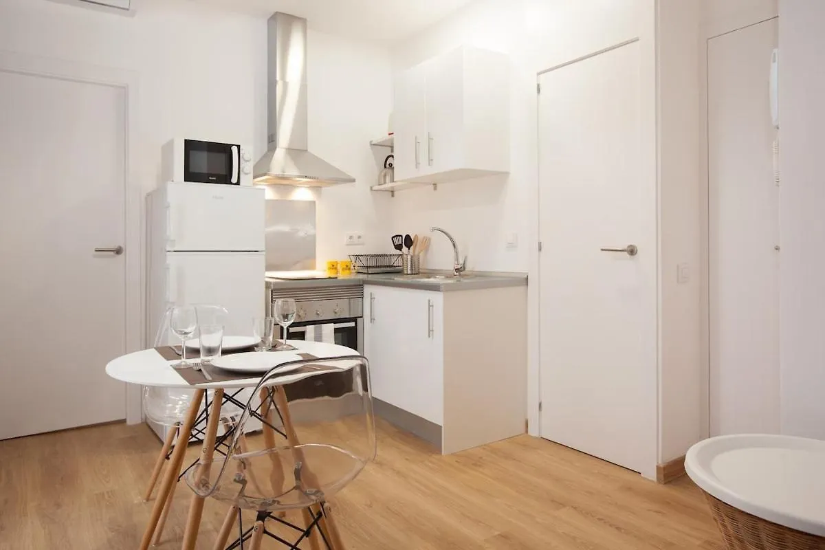 Flat With Balcony Next To The Beach, Sv Barcelona