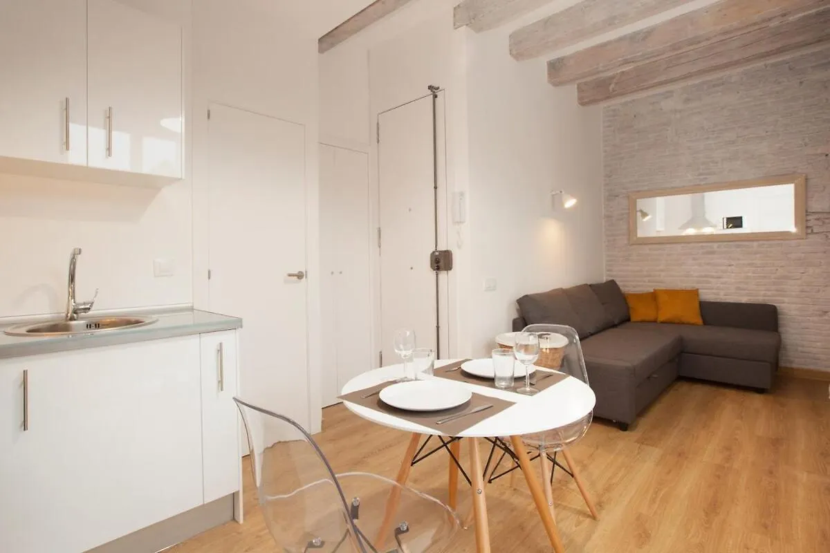 Flat With Balcony Next To The Beach, Sv Barselona Daire